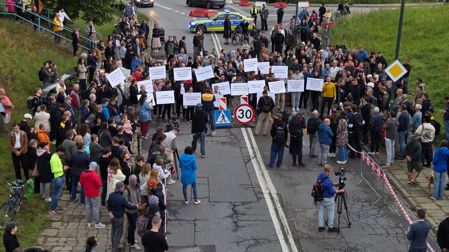 Kraków po tragedii na Solnej mówi „dość”. Tłum wyszedł na ulicę. „Ile jeszcze osób musi zginąć?”