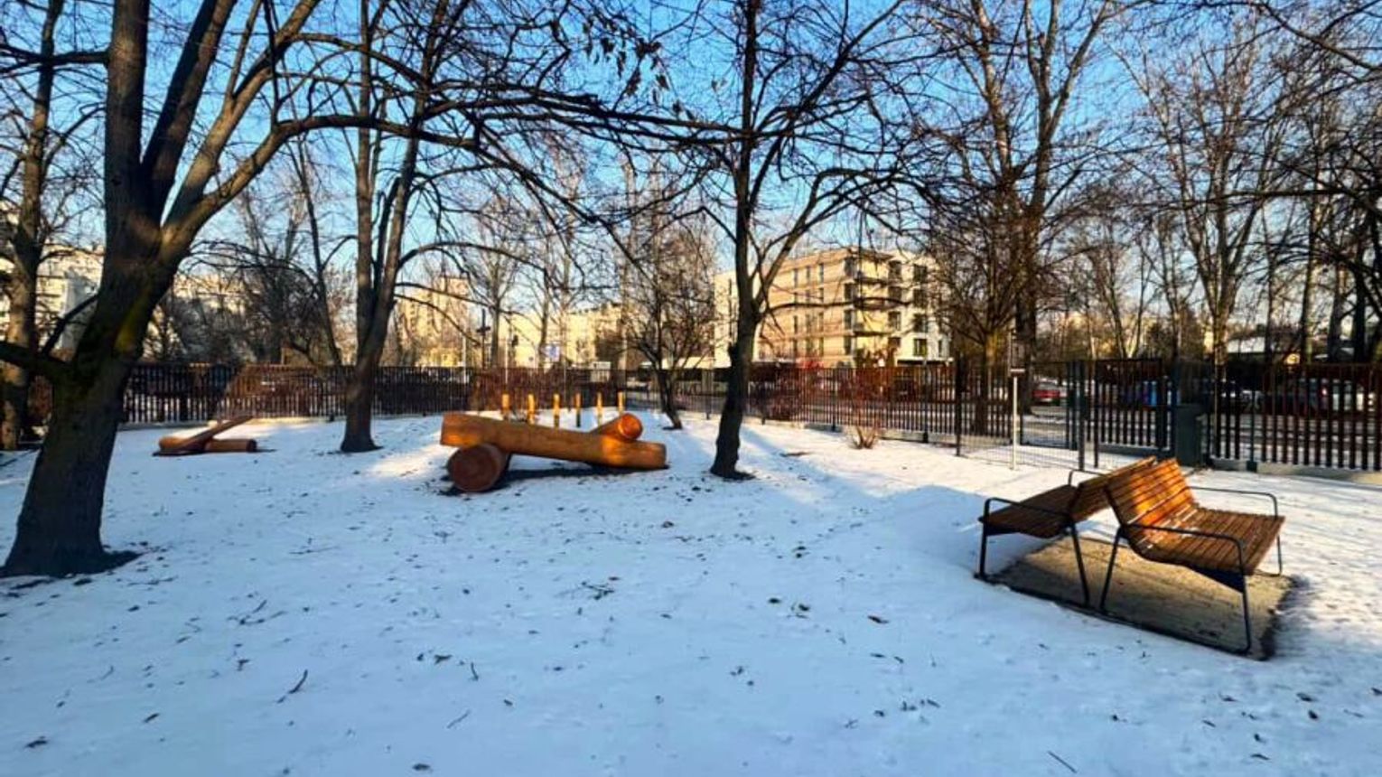 Kraków. Przy Alei Kijowskiej powstał psi wybieg