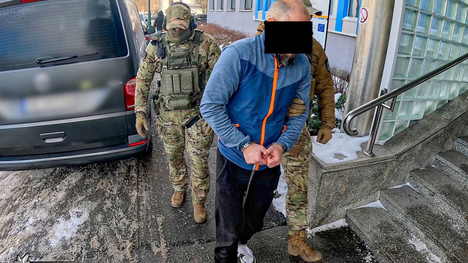 Kraków. Zabójstwo sprzed 23 lat rozliczone. Zarzuty dla podejrzanego o zbrodnię na tle pseudokibicowskim