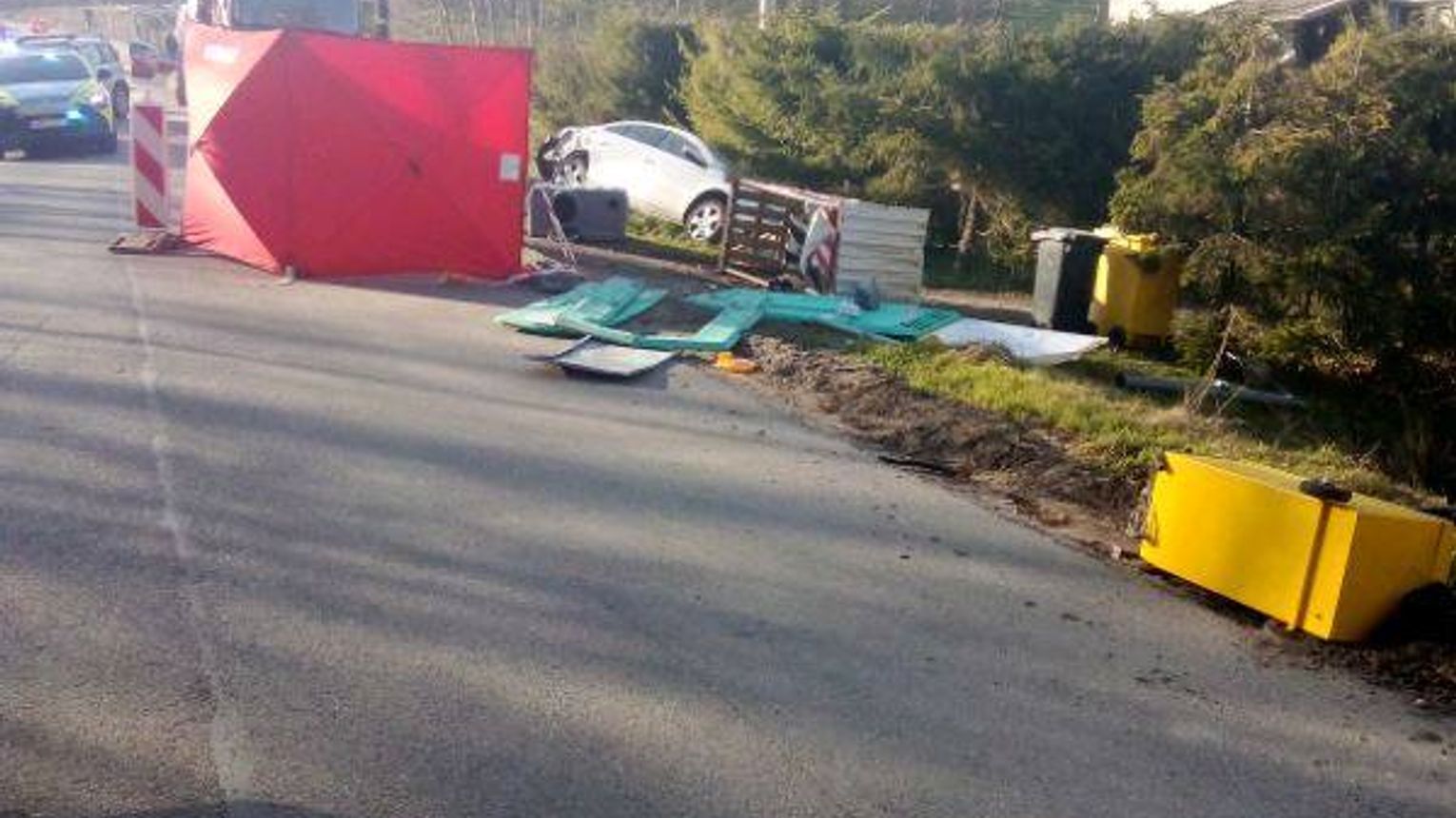 Nie żyje 24-letnia kobieta. Kierujący walcem drogowym stracił panowanie nad maszyną!