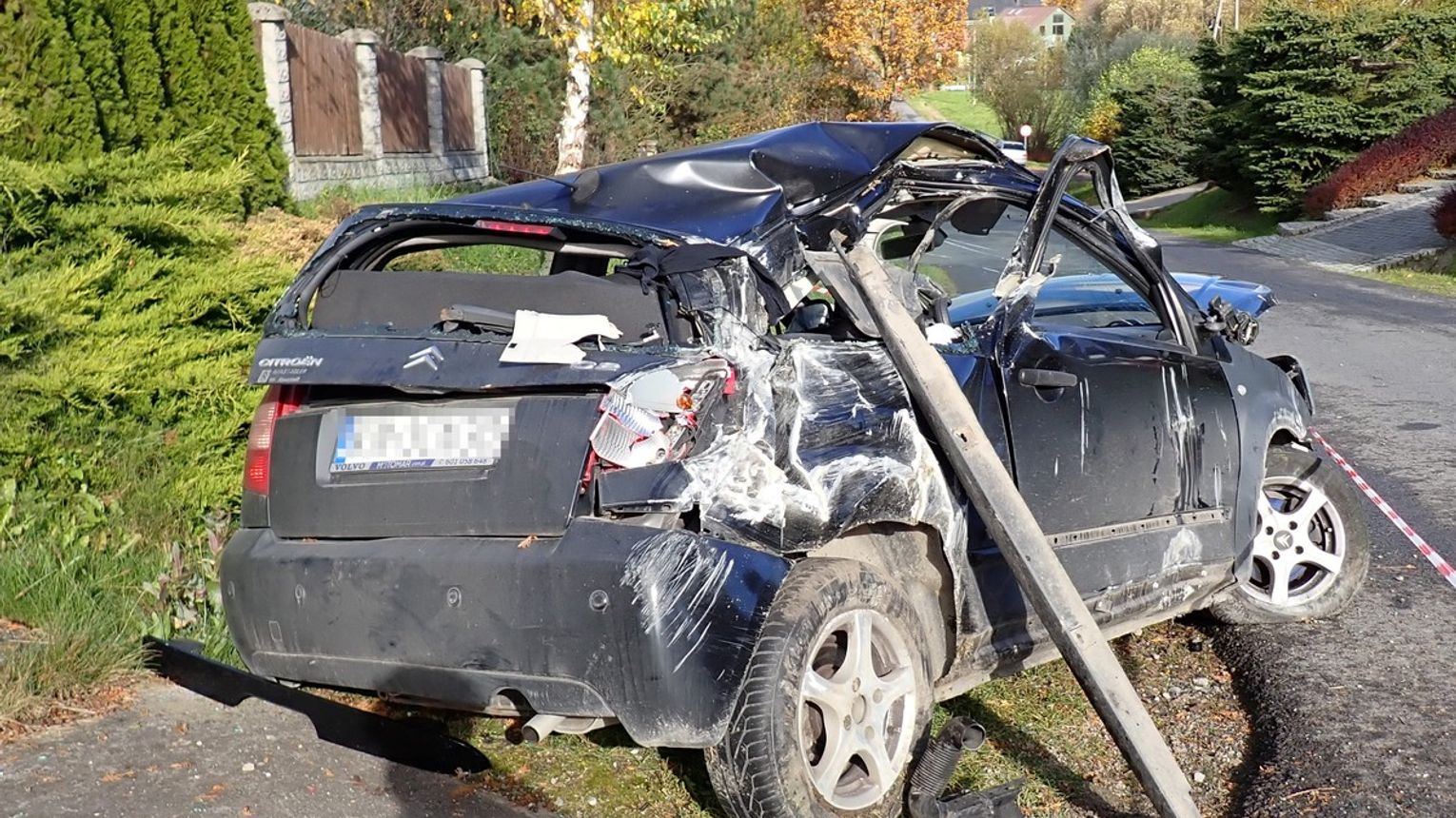 Nietrzeźwy 25-latek spowodował wypadek i uciekł z miejsca zdarzenia. Poszkodowana nastolatka trafiła do szpitala