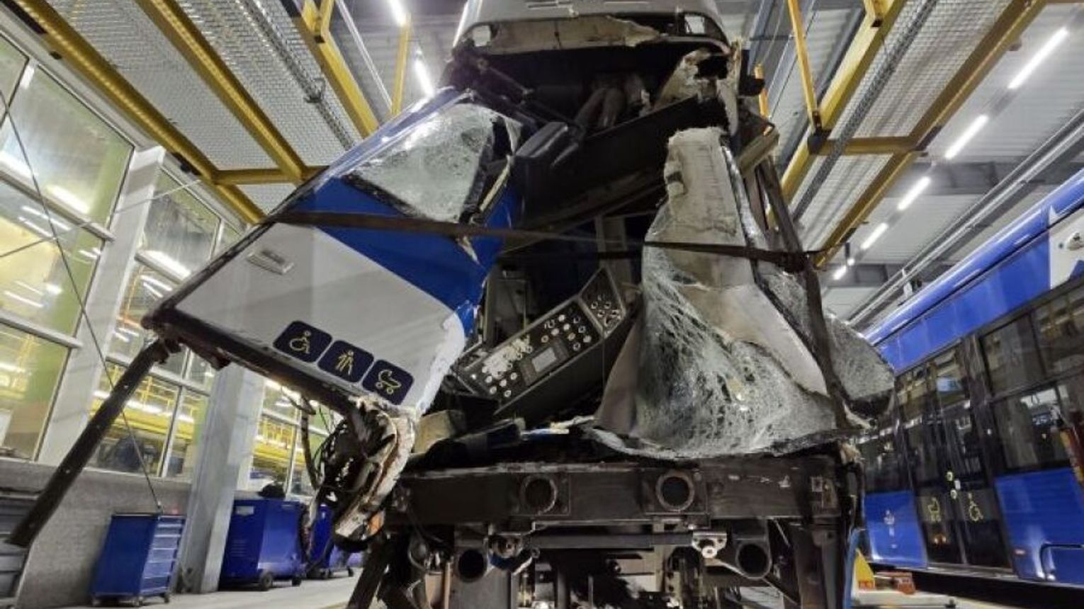 Nowe informacje w sprawie zderzenia tramwajów przy rondzie Kocmyrzowskim w Krakowie