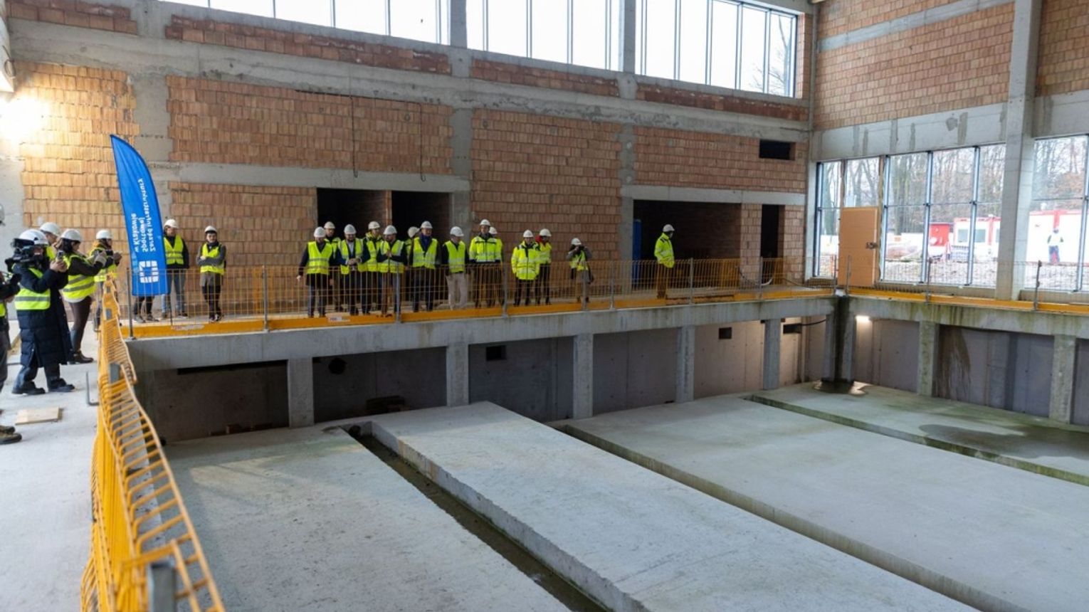 Pływalnia w Krakowie na ul. Mackiewicza coraz bliżej ukończenia