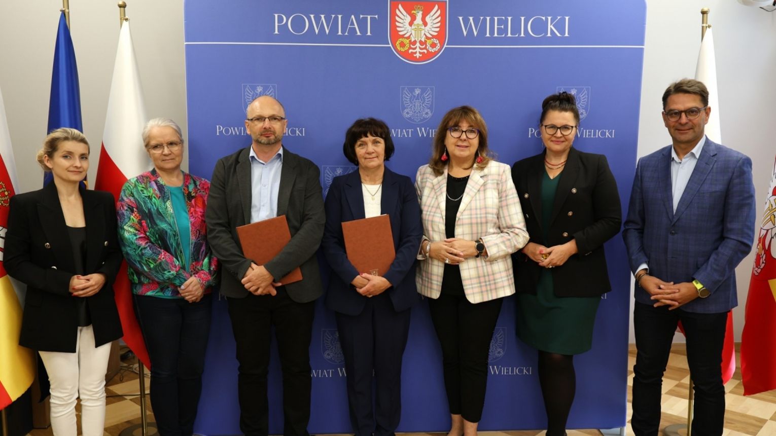 Podpisanie umowy na przebudowę drogi powiatowej w Marszowicach
