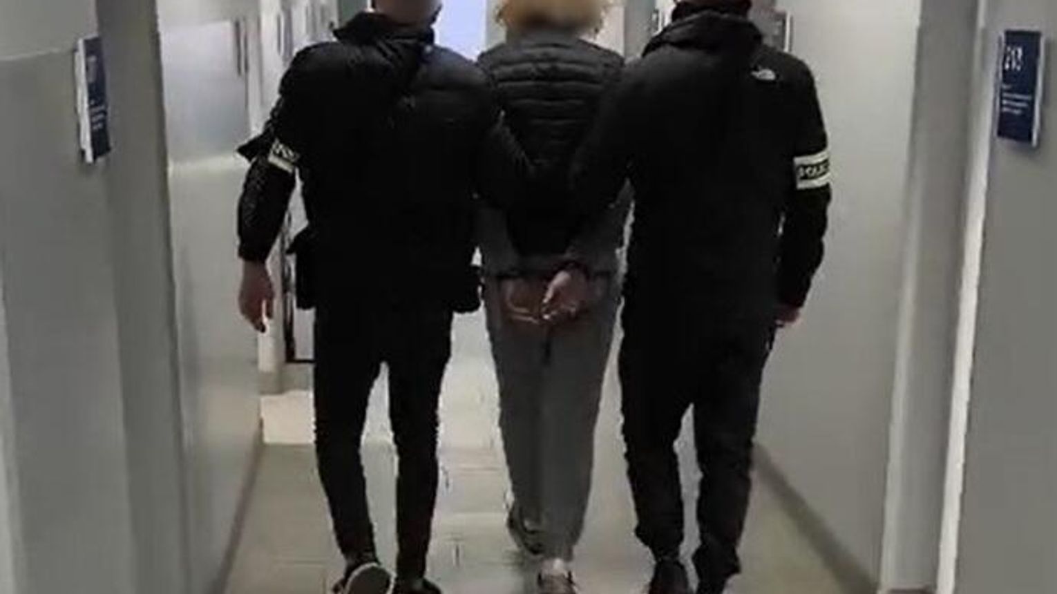 Policjanci z Nowej Huty zatrzymali 32-letniego sprawcę kradzieży rozbójniczej w jednym z lombardów