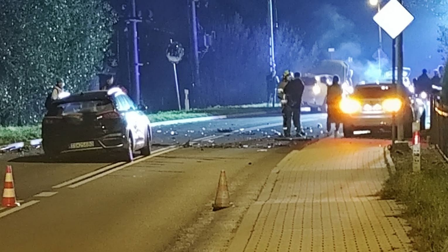 Potężny karambol na DW958 w Koniówce na Podhalu. Dwie osoby ranne