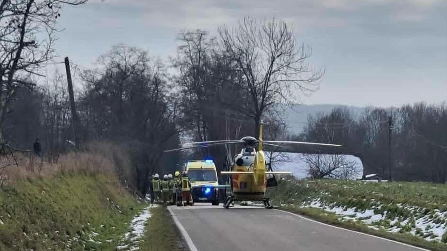 Potrącone dziecko przez samochód trafiło do szpitala. Lądował śmigłowiec LPR