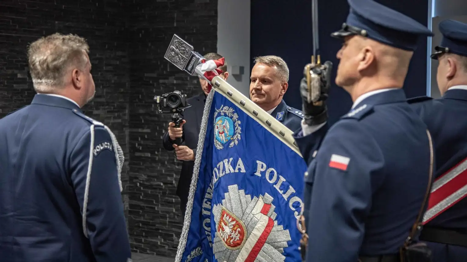 Pożegnanie insp. Piotra Morajki z małopolskim garnizonem Policji