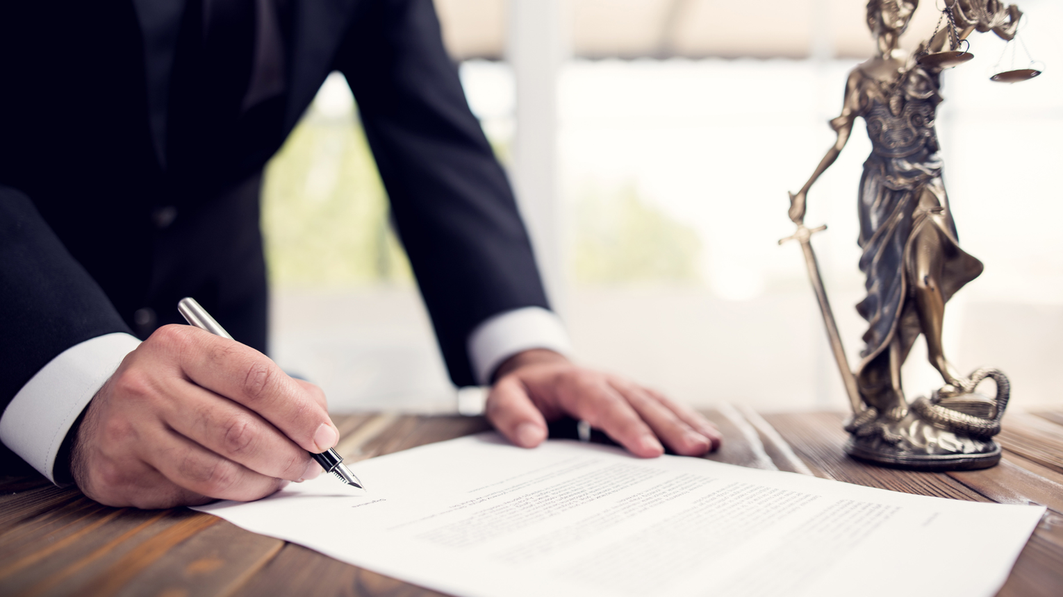 Prezydent Nowego Sącza zawieszony i z zakazem wstępu do urzędu