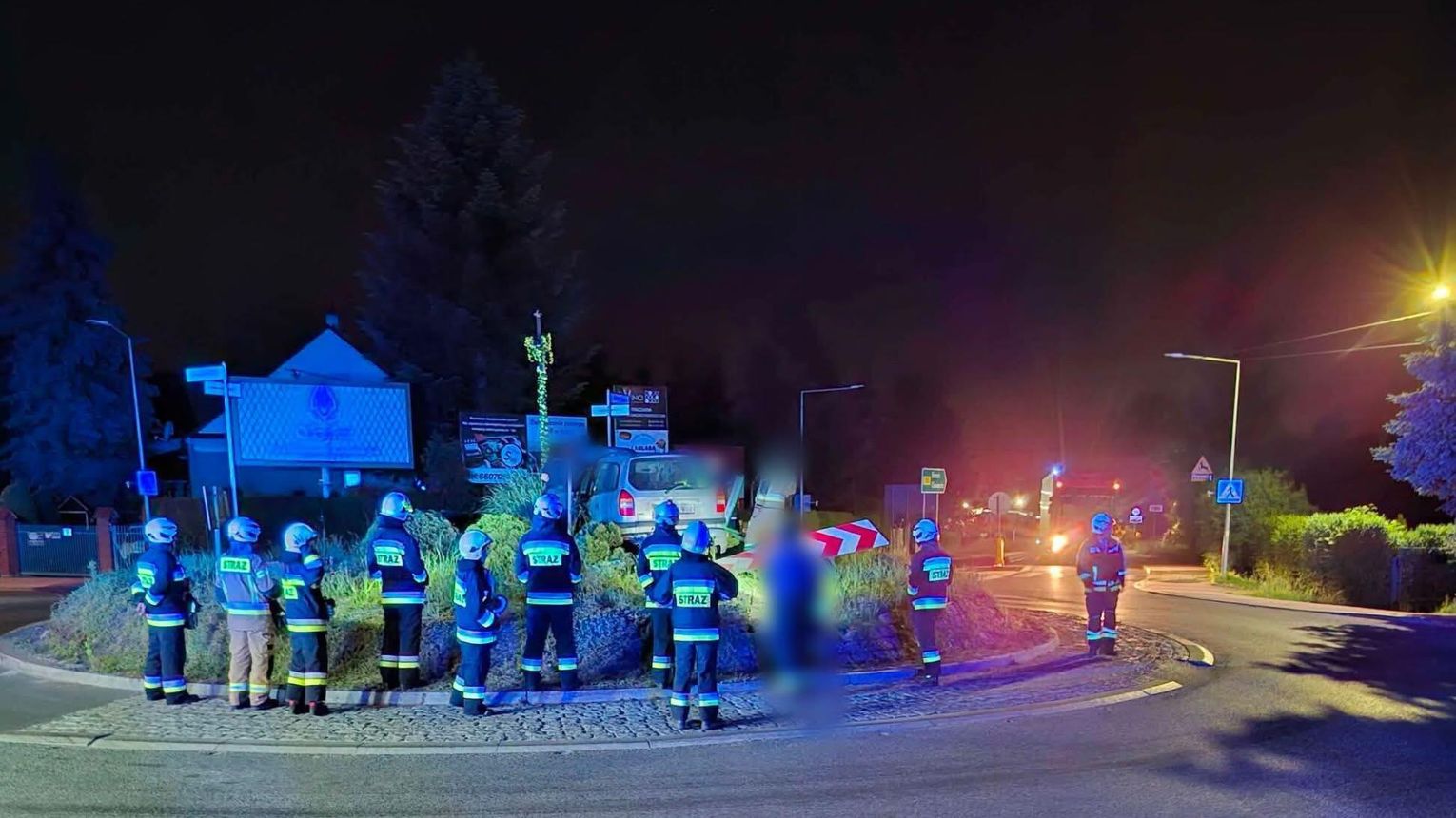 Przez rondo prosto. Kierujący chciał skrócić trasę w powiecie krakowskim