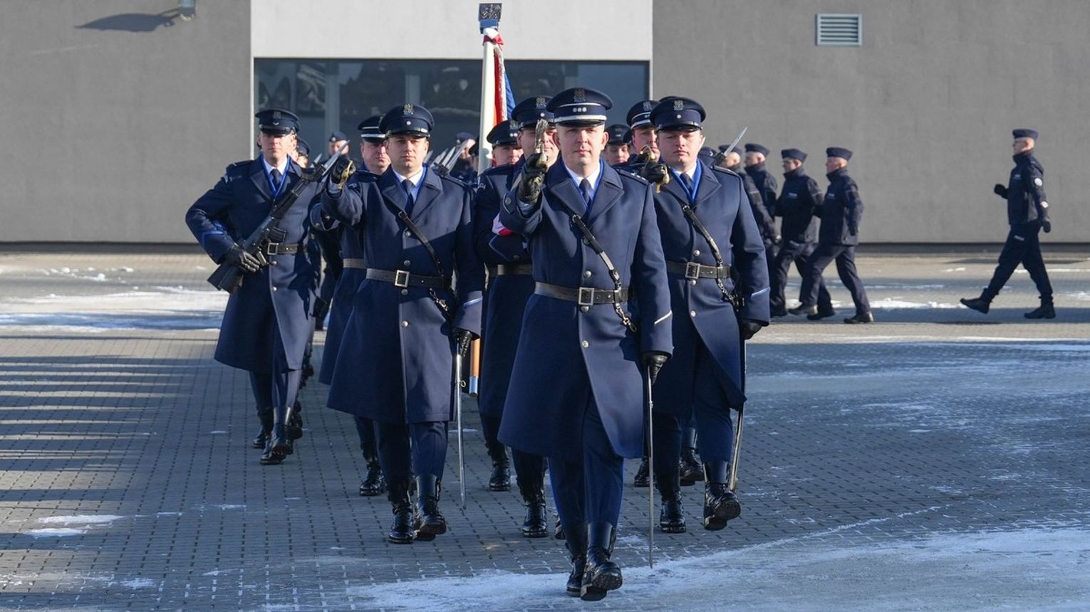 Ślubowanie nowo przyjętych policjantów