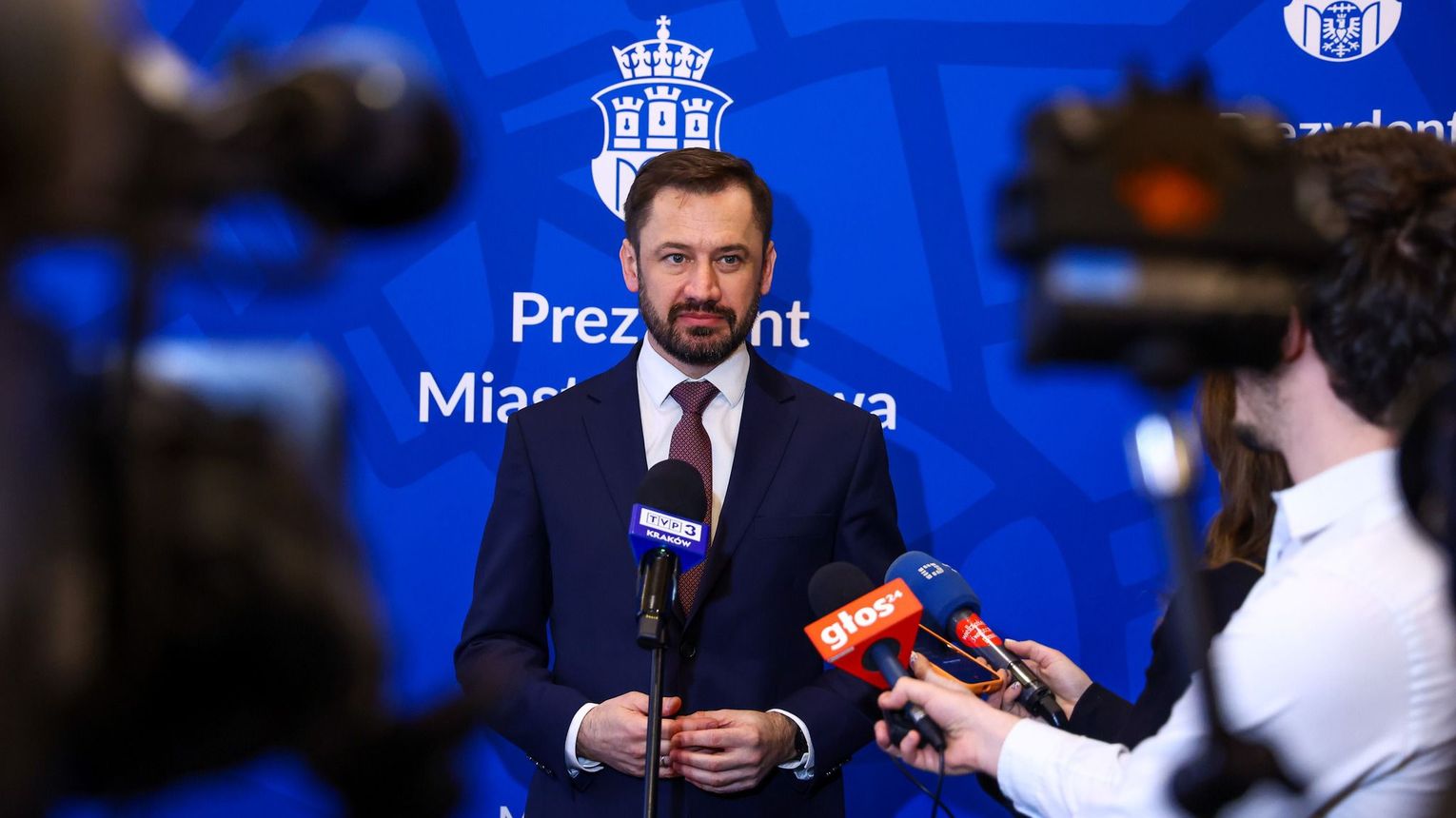 Spór o Strefę Czystego Transportu w Krakowie. Wojewoda kieruje sprawę do NSA, prezydent miasta ostro reaguje