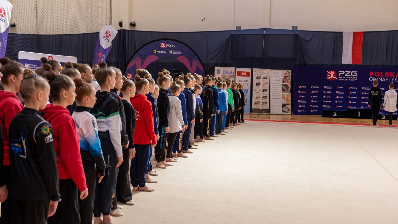 Wieliczka gospodarzem mistrzostw Polski w gimnastyce artystycznej. Sukces zawodniczek z gminy