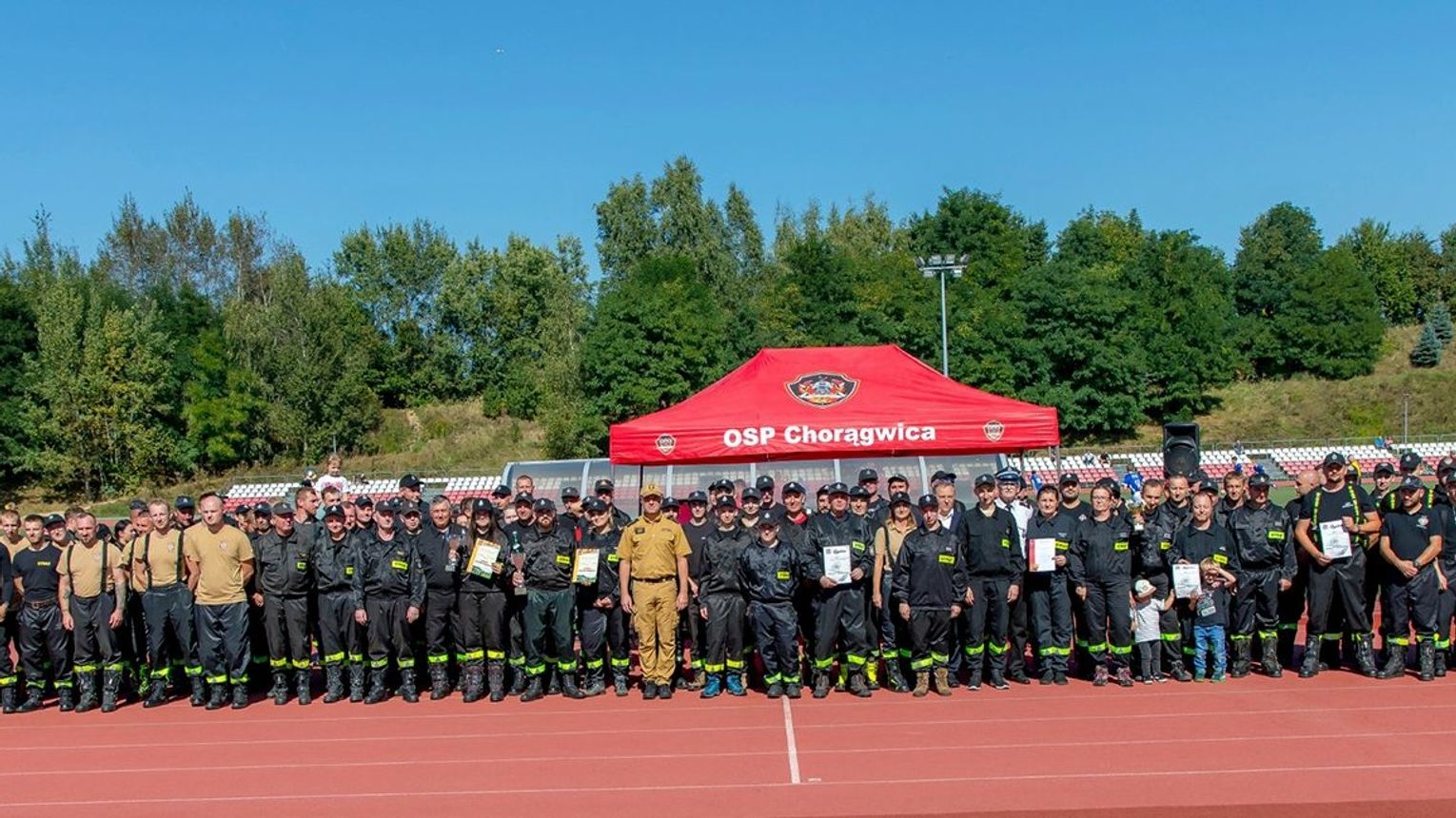 Wieliczka. Zawody strażackie na arenie lekkoatletycznej