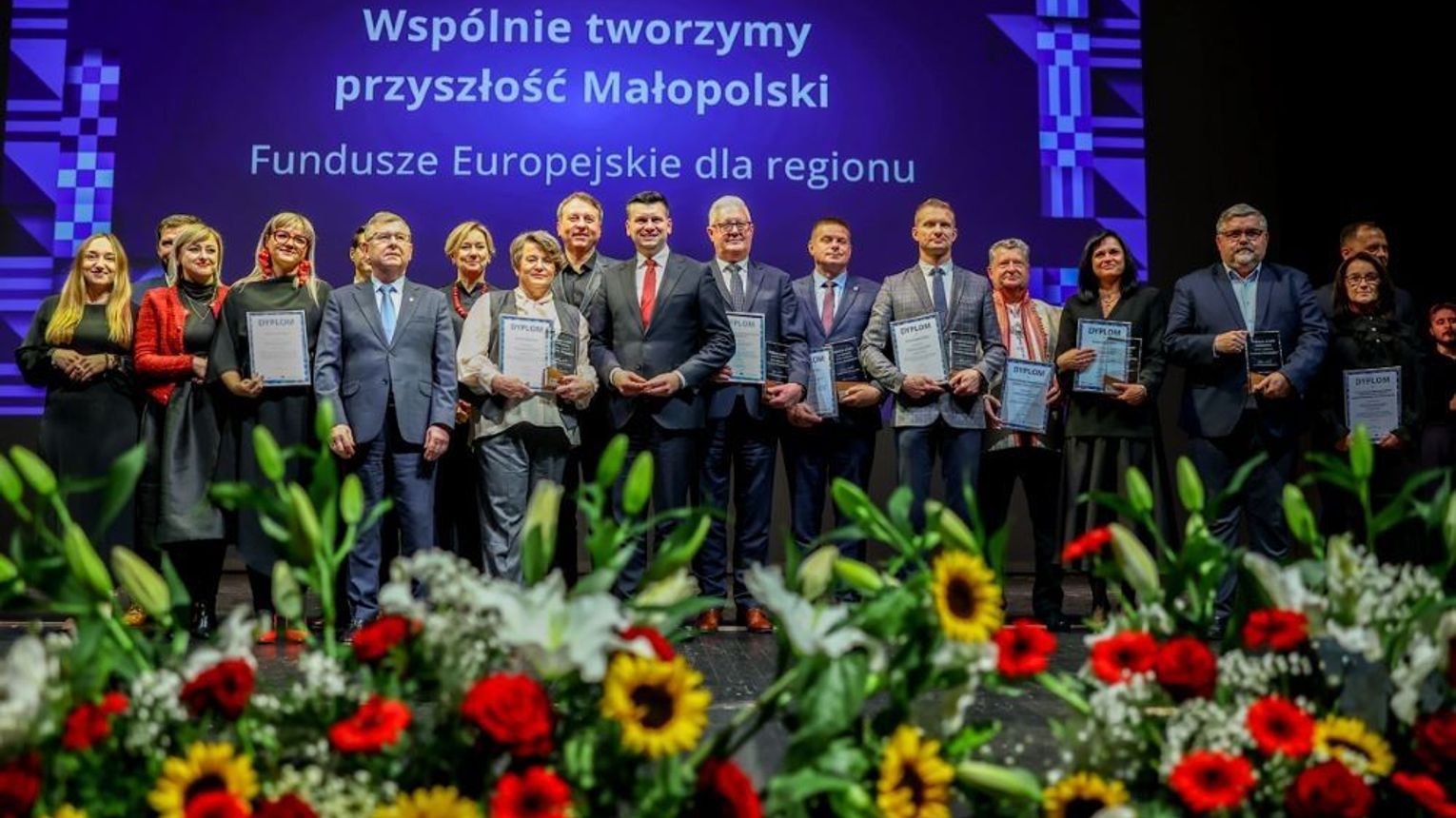 Wspólnie tworzymy przyszłość Małopolski. Fundusze Europejskie. Wśród nagrodzonych Starostwo w Bochni
