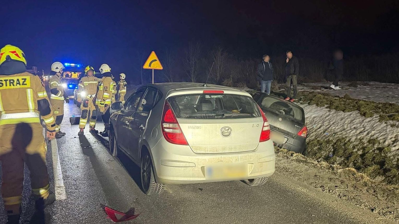 Zdarzenie drogowe z udziałem czterech pojazdów na DK-79 w Nawojowej Górze. Jedna osoba poszkodowana