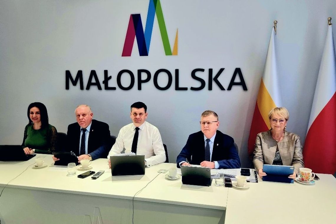 22 mln zł na modernizację energetyczną, budowę PSZOK i montaż magazynów energii w gminach z Małopolski 22 mln zł na modernizację energetyczną, budowę PSZOK i montaż magazynów energii w gminach z Małopolski