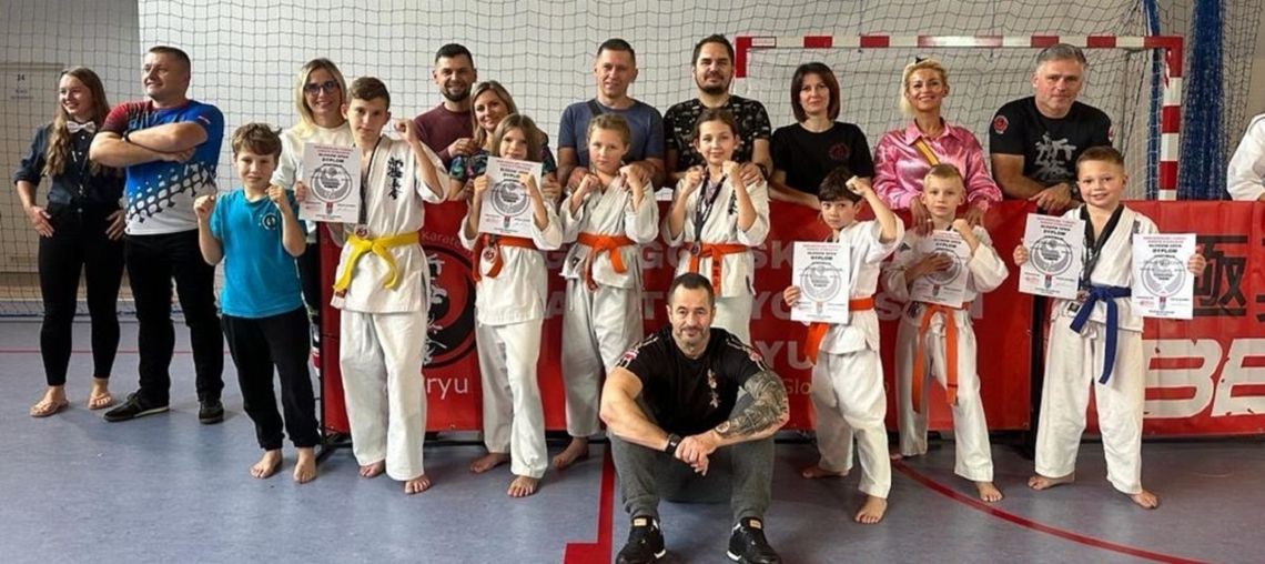 7 medali dla Kyokushin Boxing Niepołomice