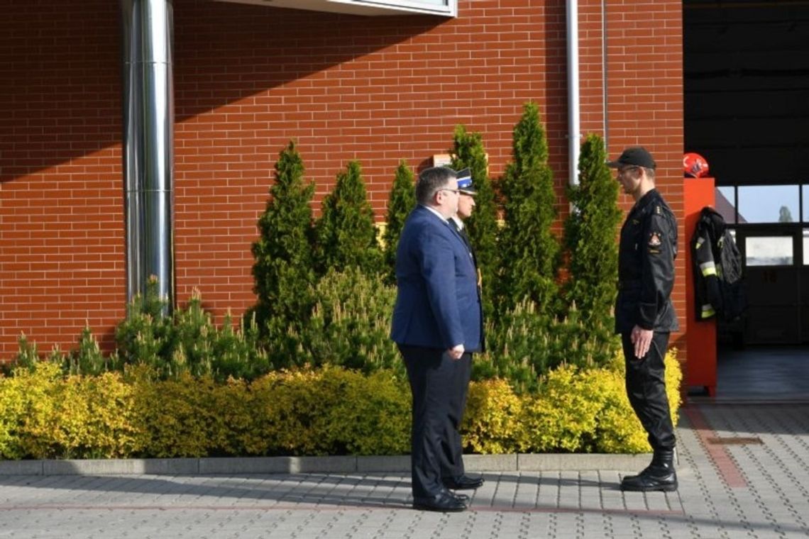 Bochnia. Uroczyste podniesienie flagi państwowej