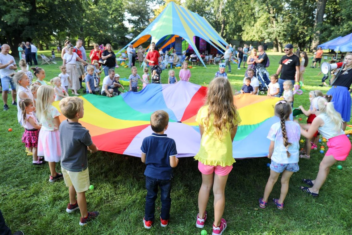 Było wesoło i kolorowo! Za nami Pożegnanie Lata w Szczurowej