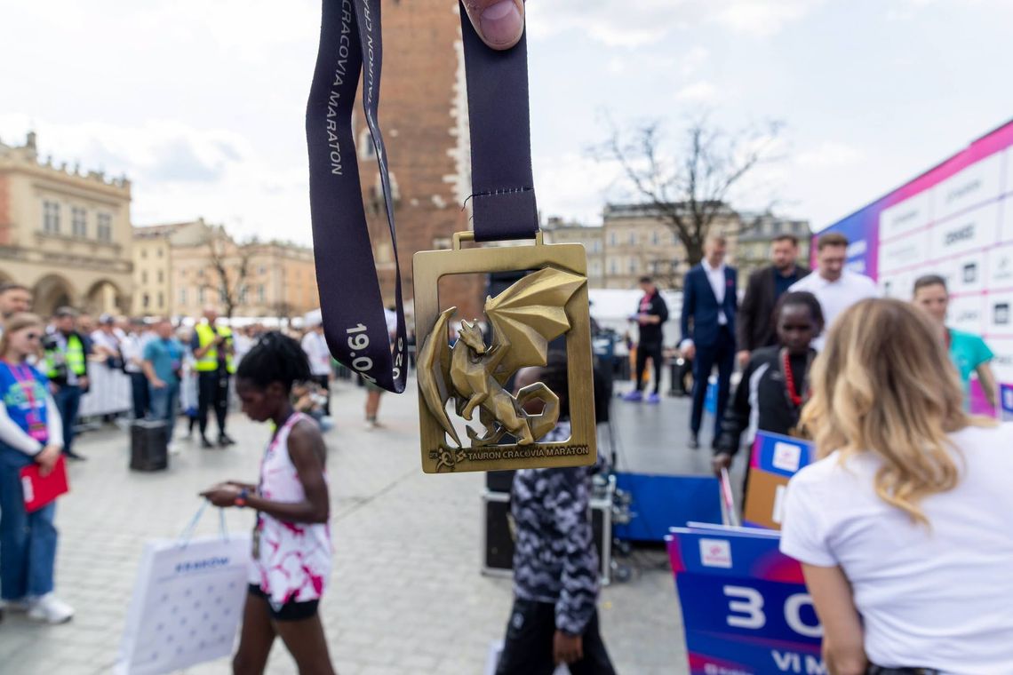 Derrick Njoroge triumfuje w TAURON 23. Cracovia Maratonie. Emocje na trasie i świetne wyniki Polaków