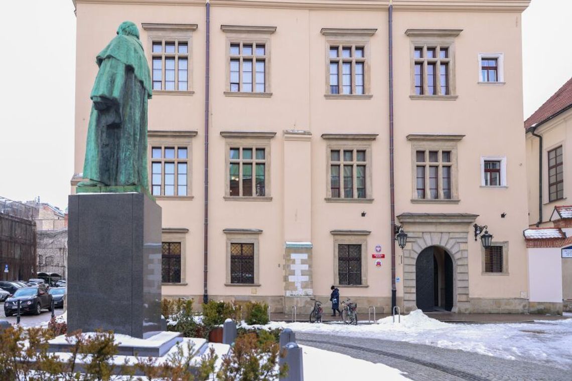 Dyrektor XLIV LO w Krakowie został zawieszony