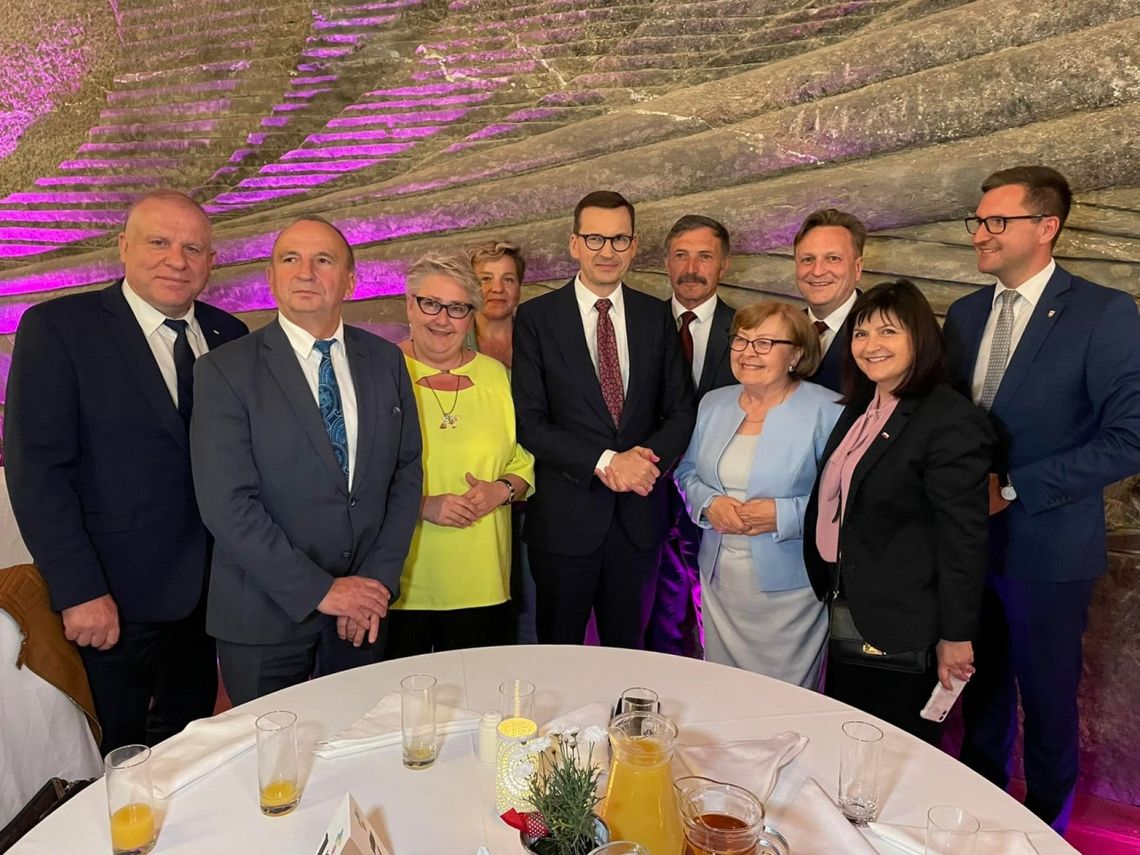 Gala Małopolskiego Kongresu Rodzinnej Pieczy Zastępczej z udziałem Premiera Mateusza Morawieckiego