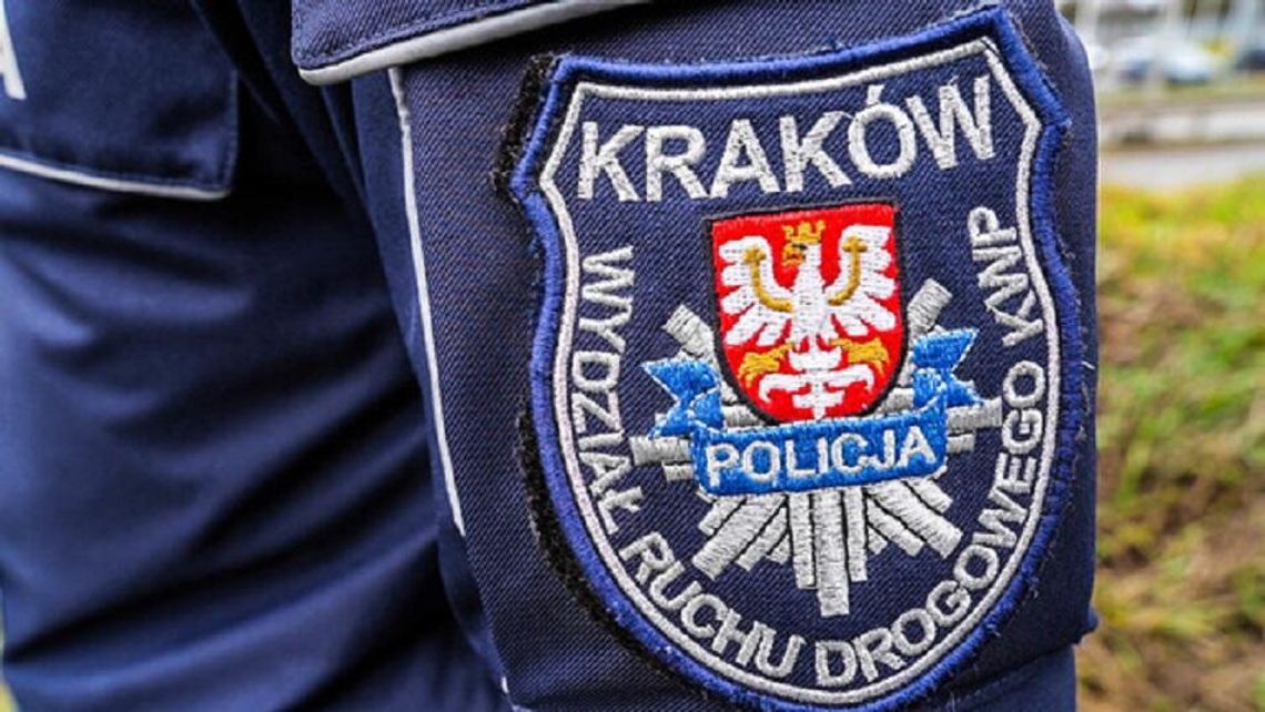 Kierowca z zakazem prowadzenia pojazdów i promilami, poruszał się po drogach powiatu