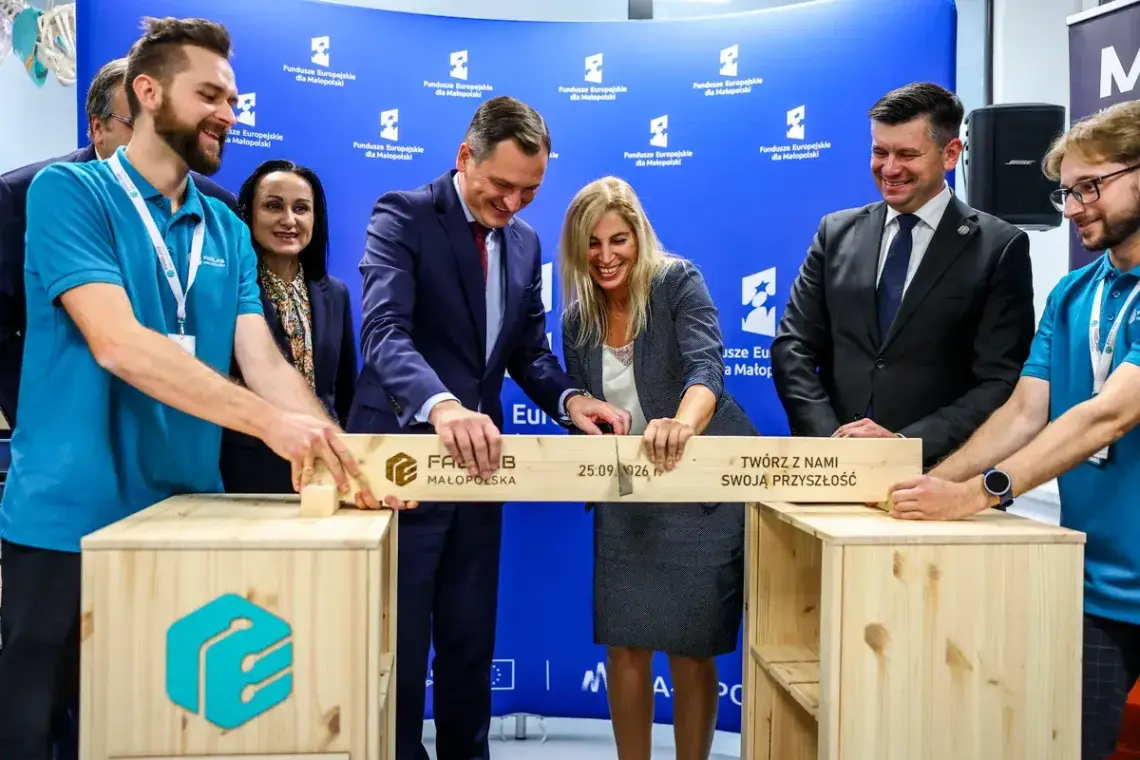 Kompetencje przyszłości w praktyce. FabLab Małopolska działa na Wesołej w Krakowie Kompetencje przyszłości w praktyce. FabLab Małopolska działa na Wesołej w Krakowie