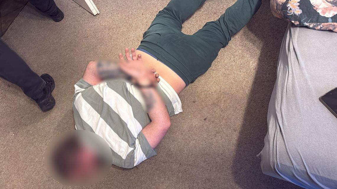 Małopolscy policjanci rozbili gruzińską mafię, która napadała na sklepy jubilerskie na terenie Polski. Wśród zatrzymanych jest gruziński „wor”