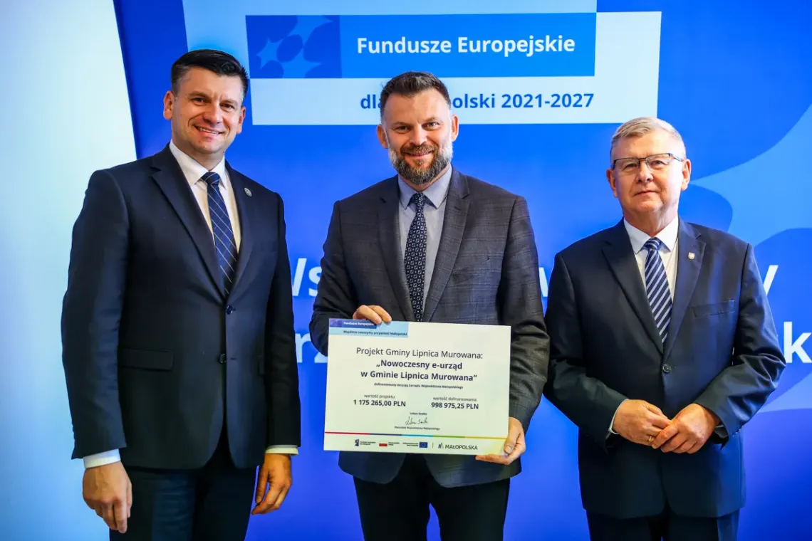 Miliony złotych z Unii Europejskiej dla Wieliczki i Lipnicy Murowanej! Nowy PSZOK i cyfryzacja urzędu Miliony złotych z Unii Europejskiej dla Wieliczki i Lipnicy Murowanej! Nowy PSZOK i cyfryzacja urzędu
