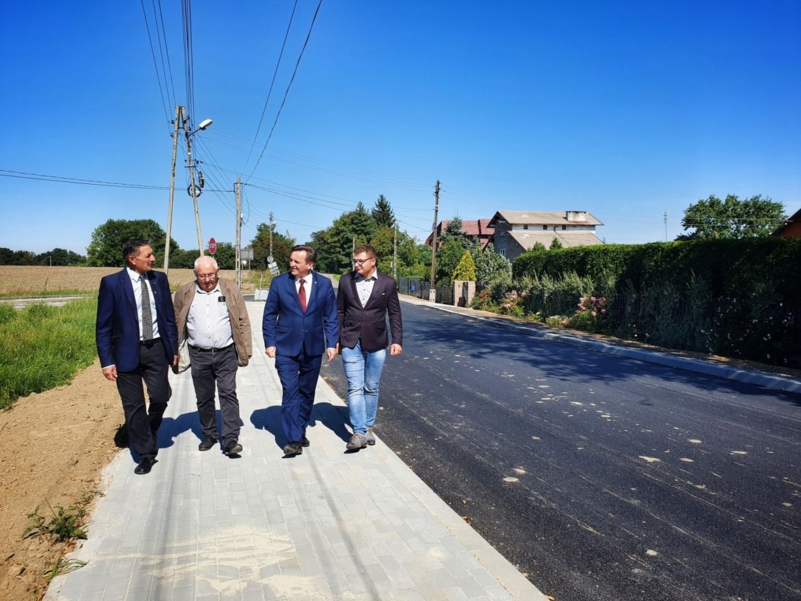 Modernizacja drogi w Biskupicach.
