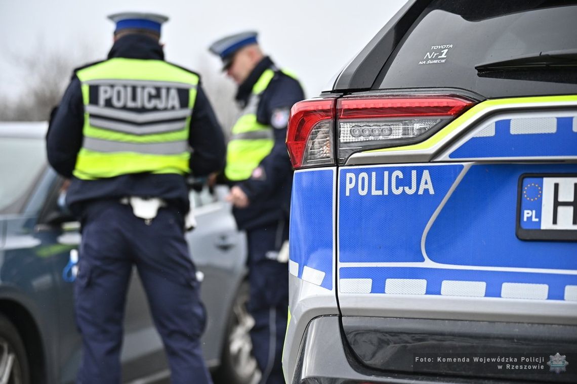 Nie zapiął pasów i wpadł z narkotykami. Rutynowa kontrola zakończyła się zatrzymaniem 31-latka