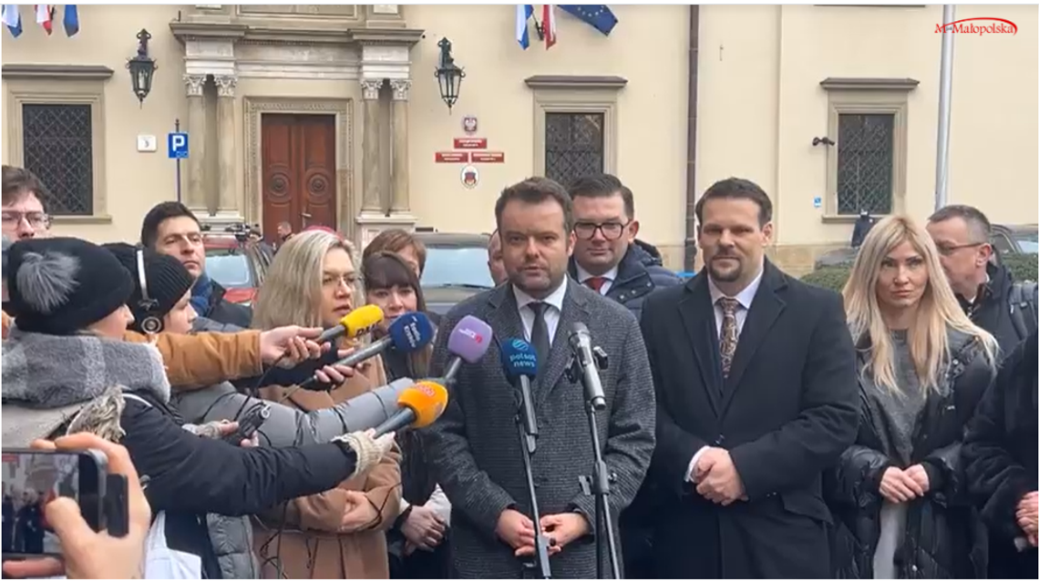 Ofensywa PiS w Krakowie. Partia oficjalnie wspiera referendum za odwołaniem prezydenta Krakowa! Ofensywa PiS w Krakowie. Partia oficjalnie wspiera referendum za odwołaniem prezydenta Krakowa!
