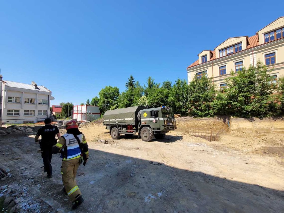 Pocisk przeciwlotniczy z okresu II Wojny Światowej znaleziony w centrum Wieliczki