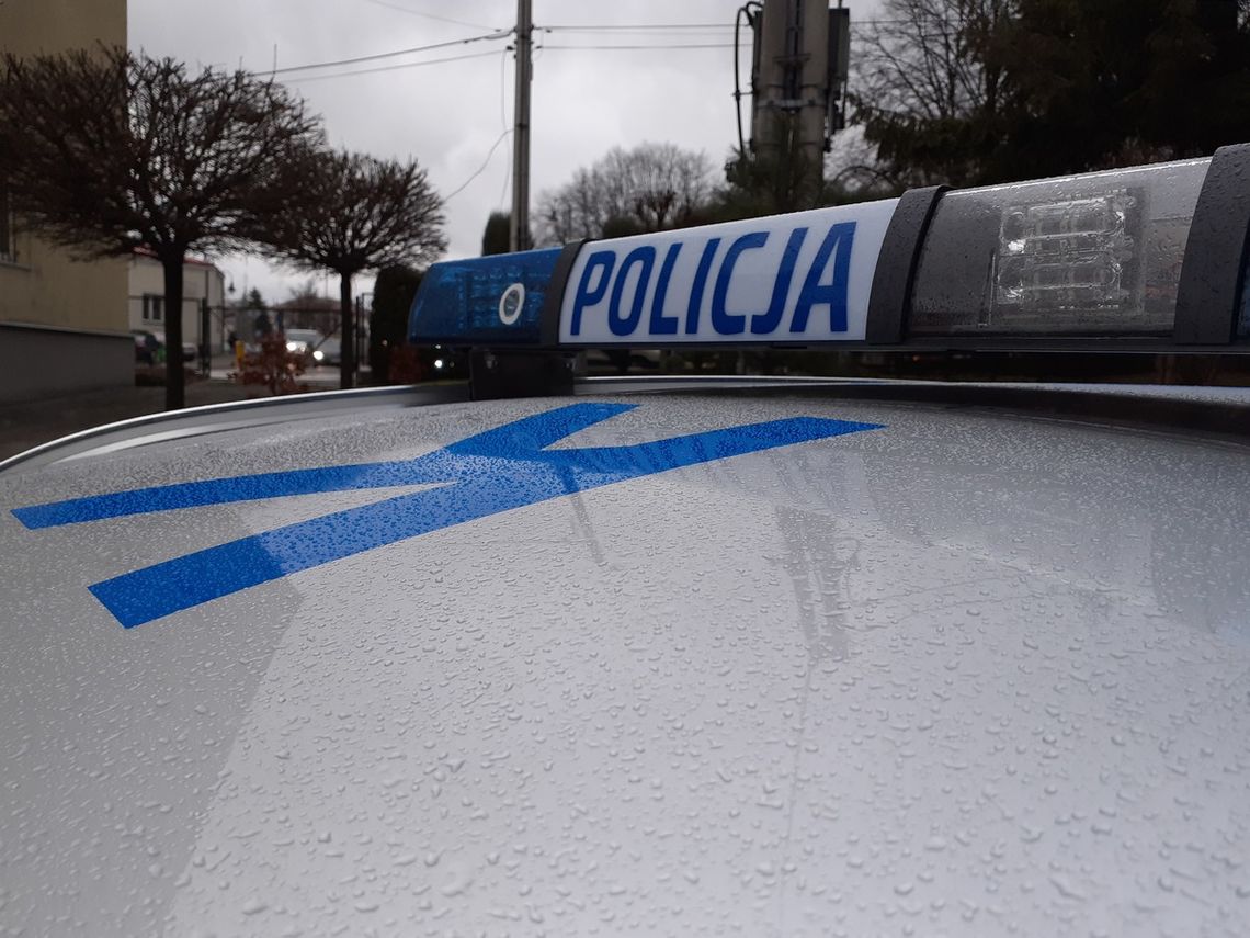 Policja ostrzega przed oszustami. Seniorzy z Wieliczki tracą swoje oszczędności