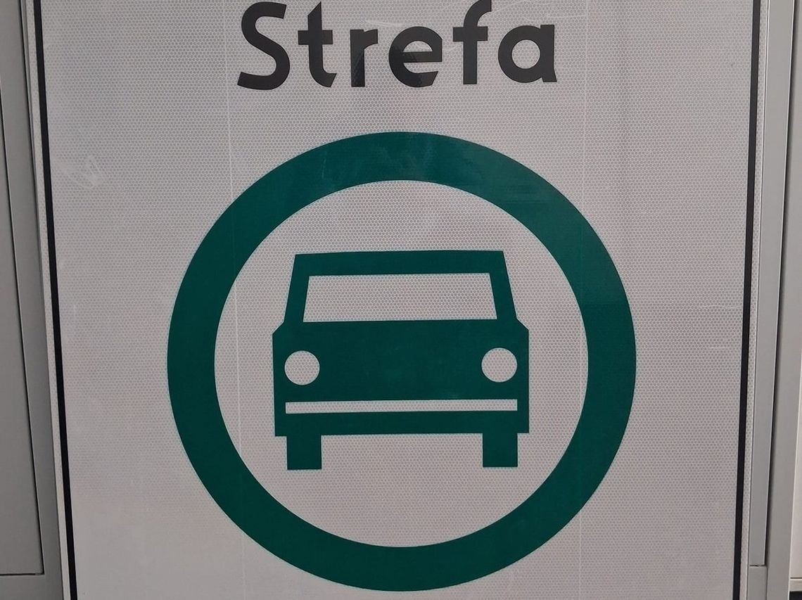 Policjanci zatrzymali dwie osoby odpowiedzialne za kradzieże znaków SCT Policjanci zatrzymali dwie osoby odpowiedzialne za kradzieże znaków SCT