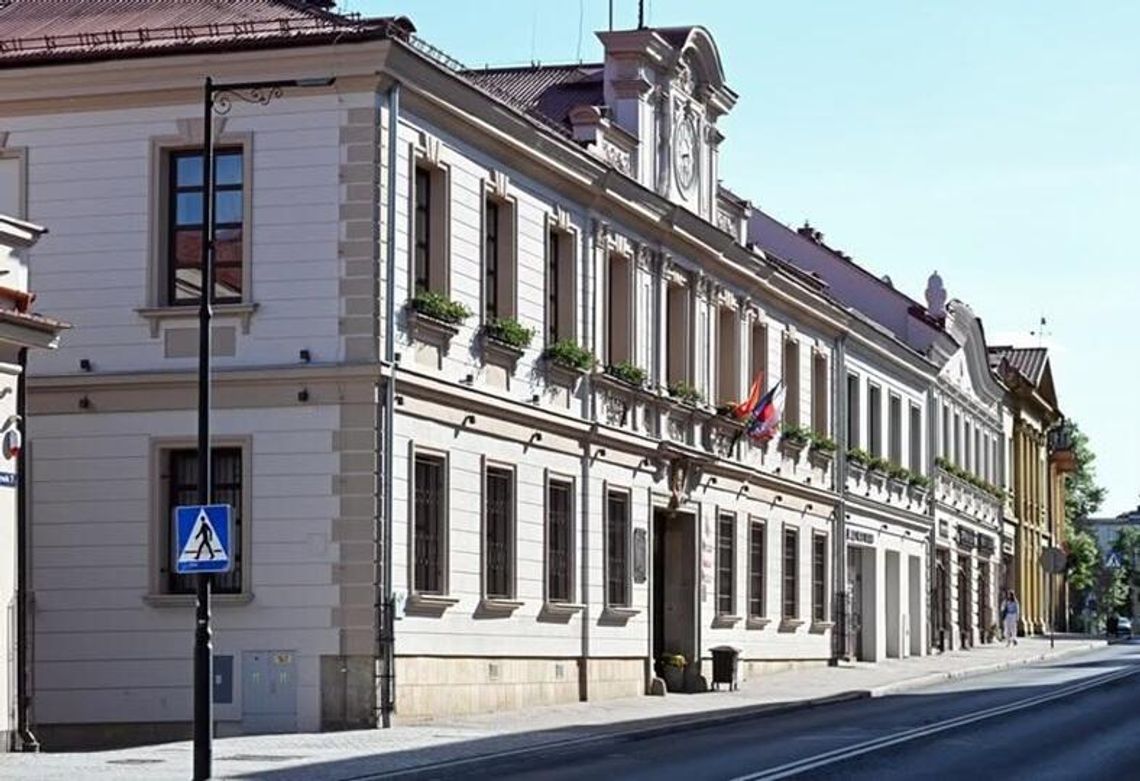 Polityczne zwarcie w Bochni. Radni odpowiadają burmistrz: „Mieszkańcy są wprowadzani w błąd”