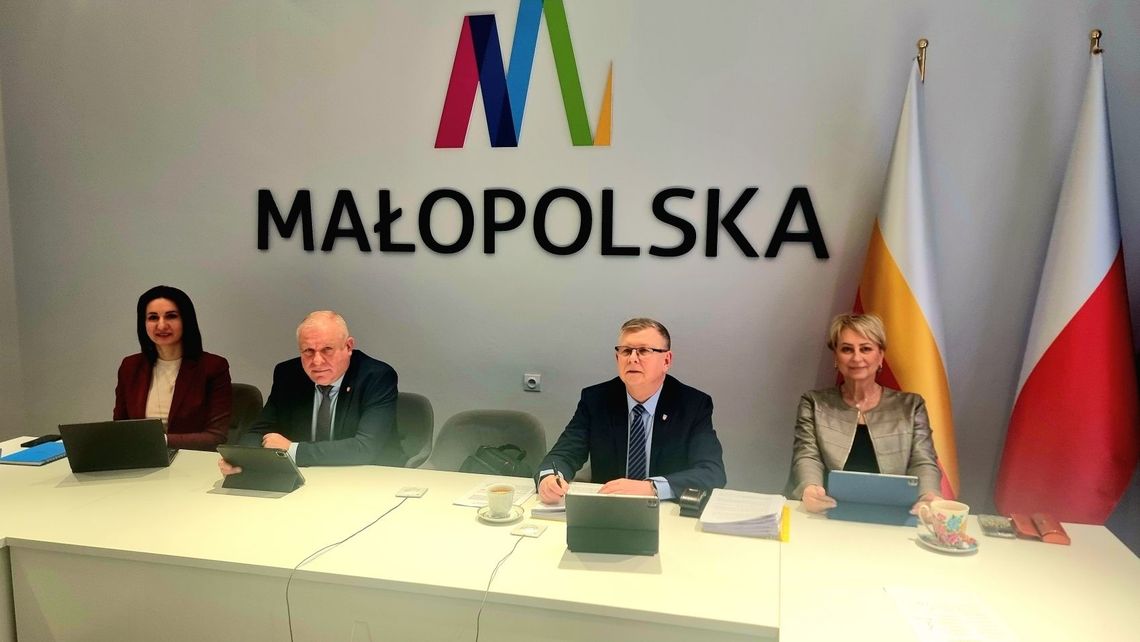 Ponad 41,3 mln złotych na modernizacje gospodarki wodno-kanalizacyjnej i wsparcie bezpieczeństwa cyfrowego w Małopolsce