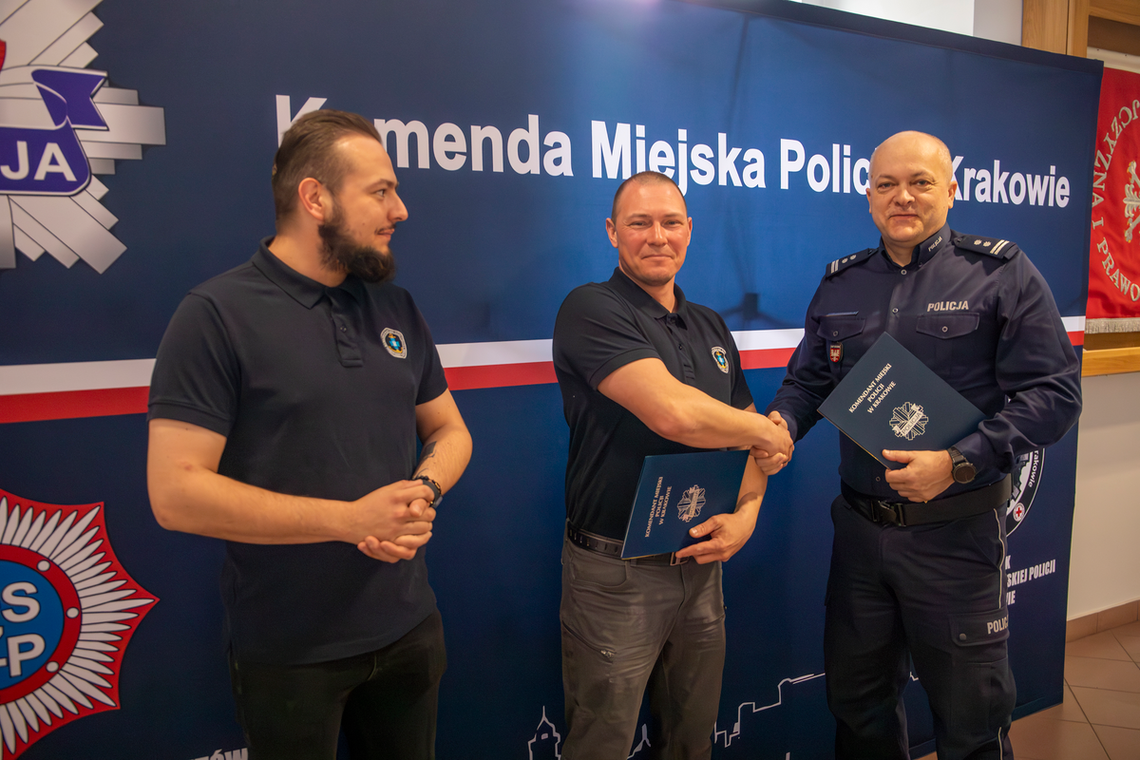 Porozumienie między Komendą Miejską Policji w Krakowie, a Krakowskim Wodnym Ochotniczym Pogotowiem Ratunkowym