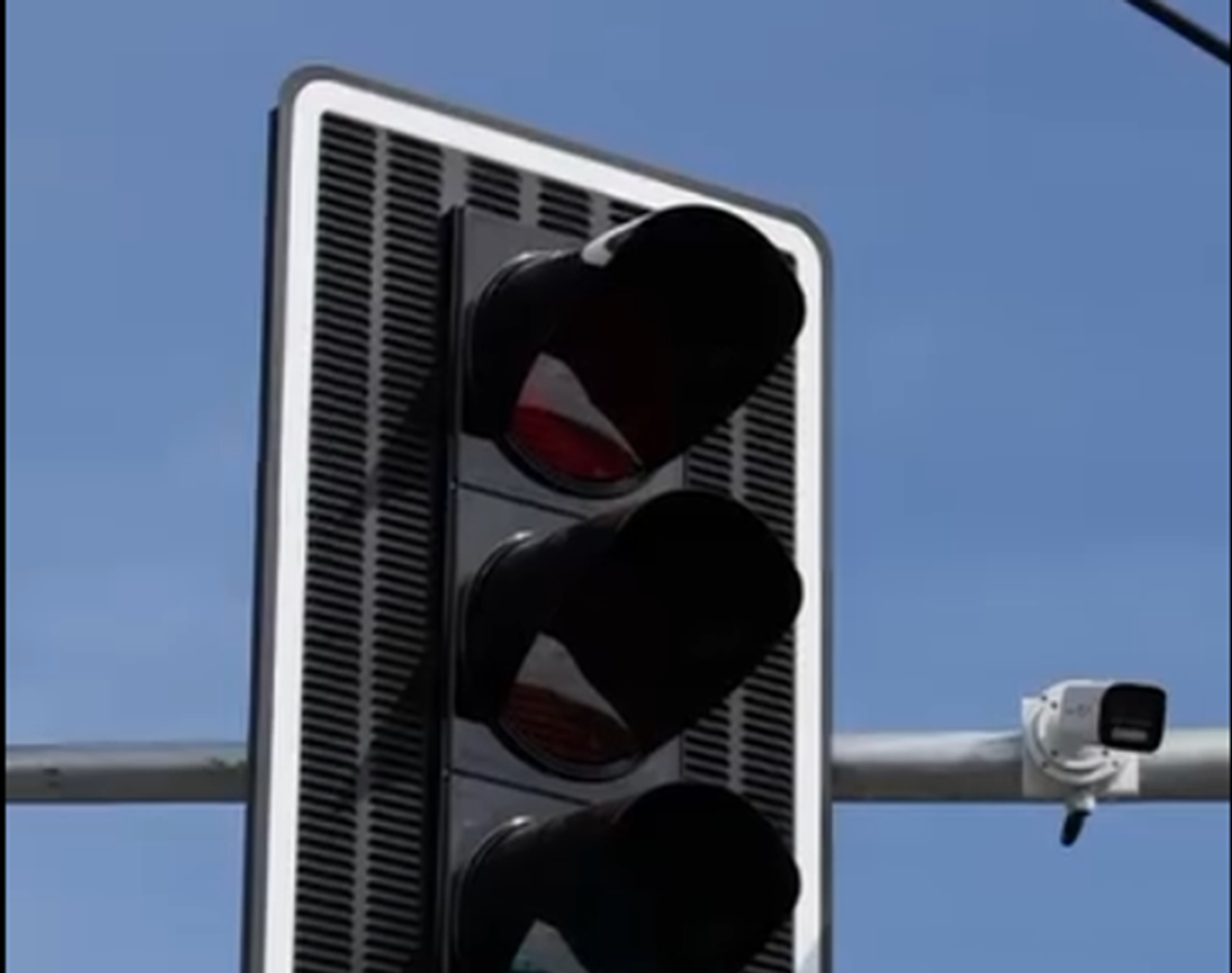 Powiat Wielicki inwestuje w bezpieczeństwo na drogach. Nowe sygnalizacje w Niegowici i Sierczy Powiat Wielicki inwestuje w bezpieczeństwo na drogach. Nowe sygnalizacje w Niegowici i Sierczy