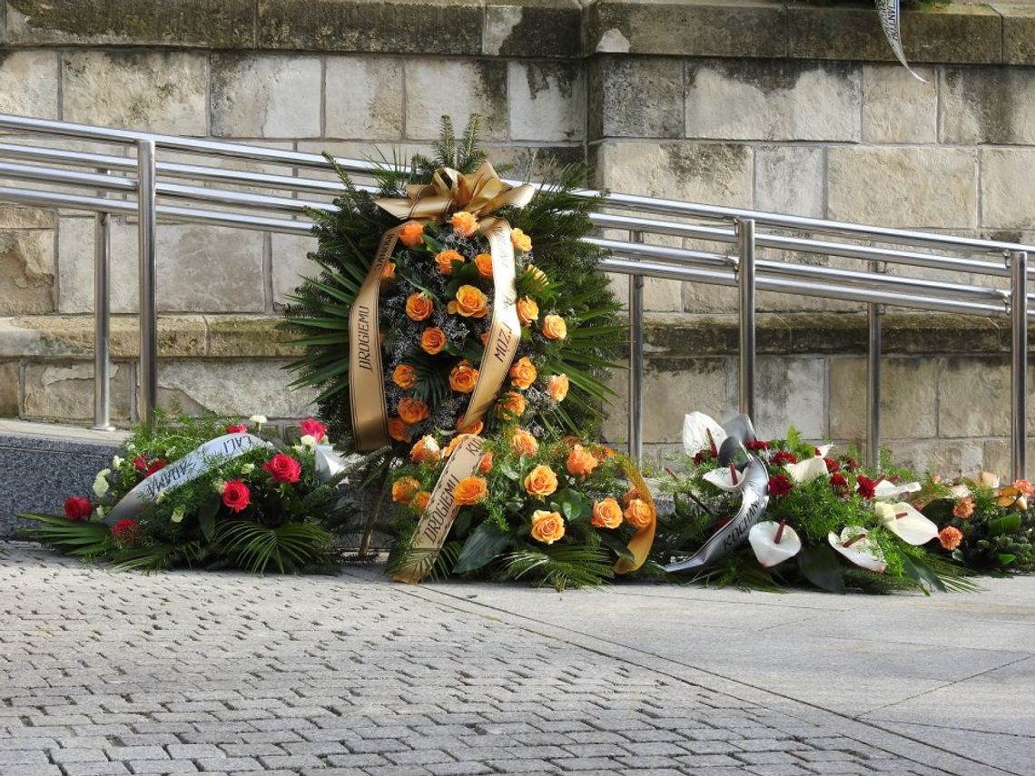 Proszowice. Uroczystości pogrzebowe byłego Burmistrza Gminy i Miasta Proszowice Jana Makowskiego