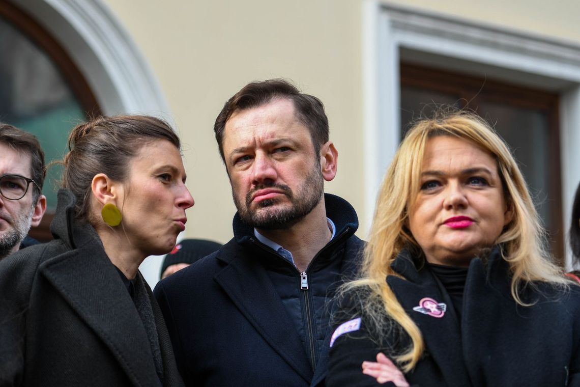 Protest na krakowskim Kazimierzu: Prezydent Miszalski wstrzyma budowę hotelu? [FOTO, FILM]