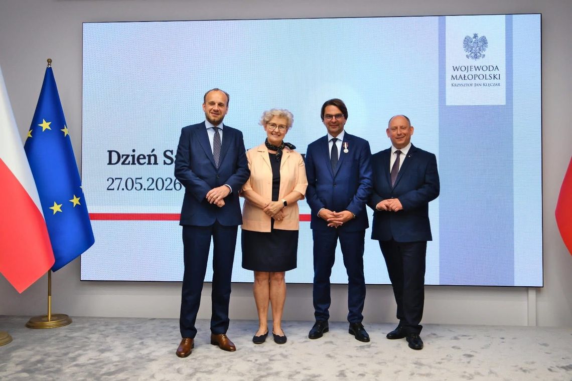 Starosta Wielicki Roman Ptak z honorowym wyróżnieniem „Zasłużony dla Samorządu Terytorialnego”