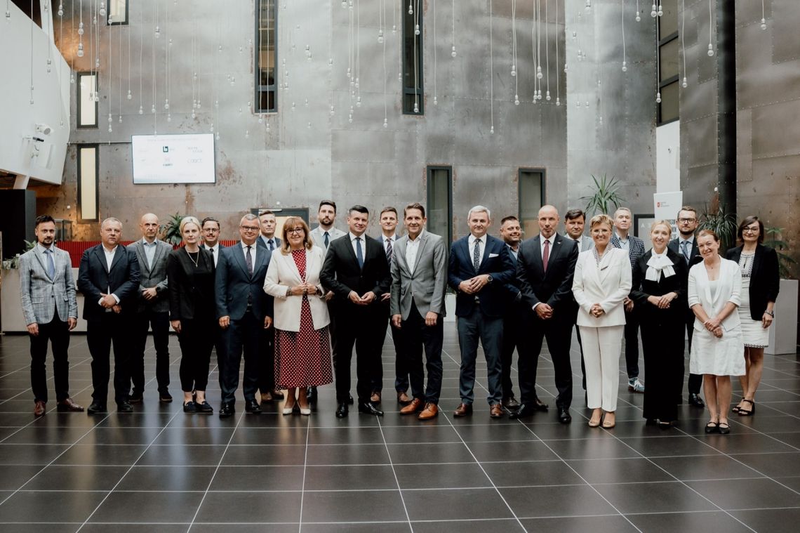 Strategiczne inwestycje MAN – szansa dla Powiatu Wielickiego!