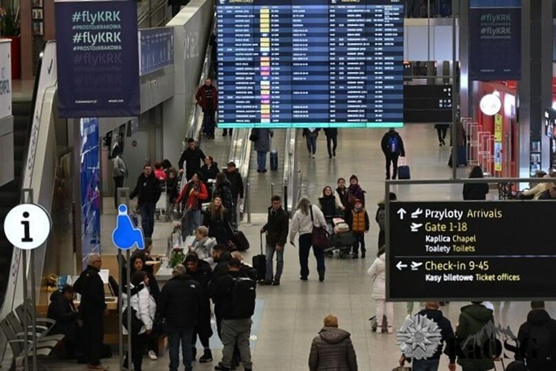 Świąteczny powrót przerwany na lotnisku w Krakowie-Balicach. Z samolotu trafił do aresztu