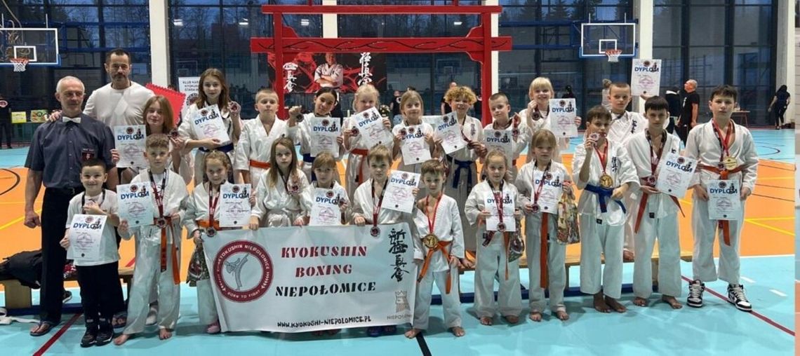 Świetne zakończenie sezonu dla Kyokushin Boxing Niepołomice