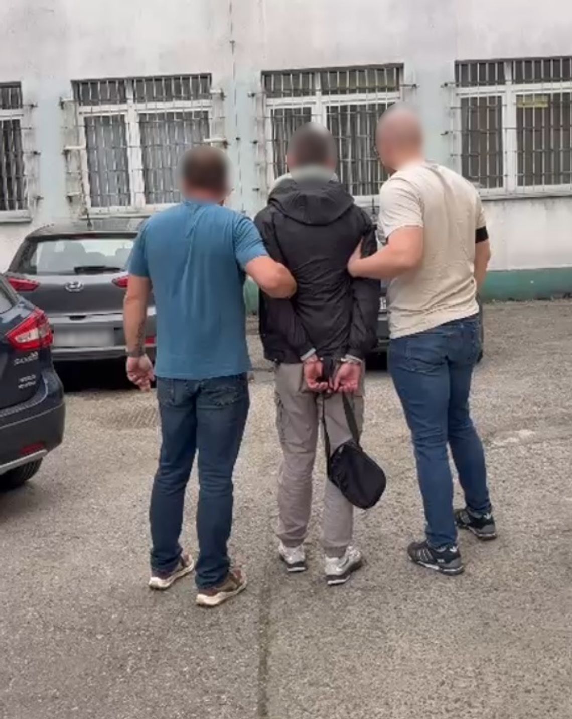 „Tajny księgowy” zatrzymany przez krakowskich policjantów „Tajny księgowy” zatrzymany przez krakowskich policjantów