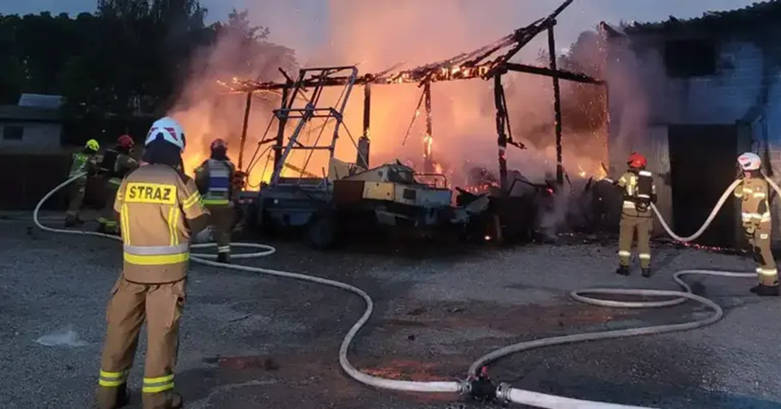 Tragiczny pożar pod Proszowicami. W zgliszczach znaleziono ciało mężczyzny Tragiczny pożar pod Proszowicami. W zgliszczach znaleziono ciało mężczyzny