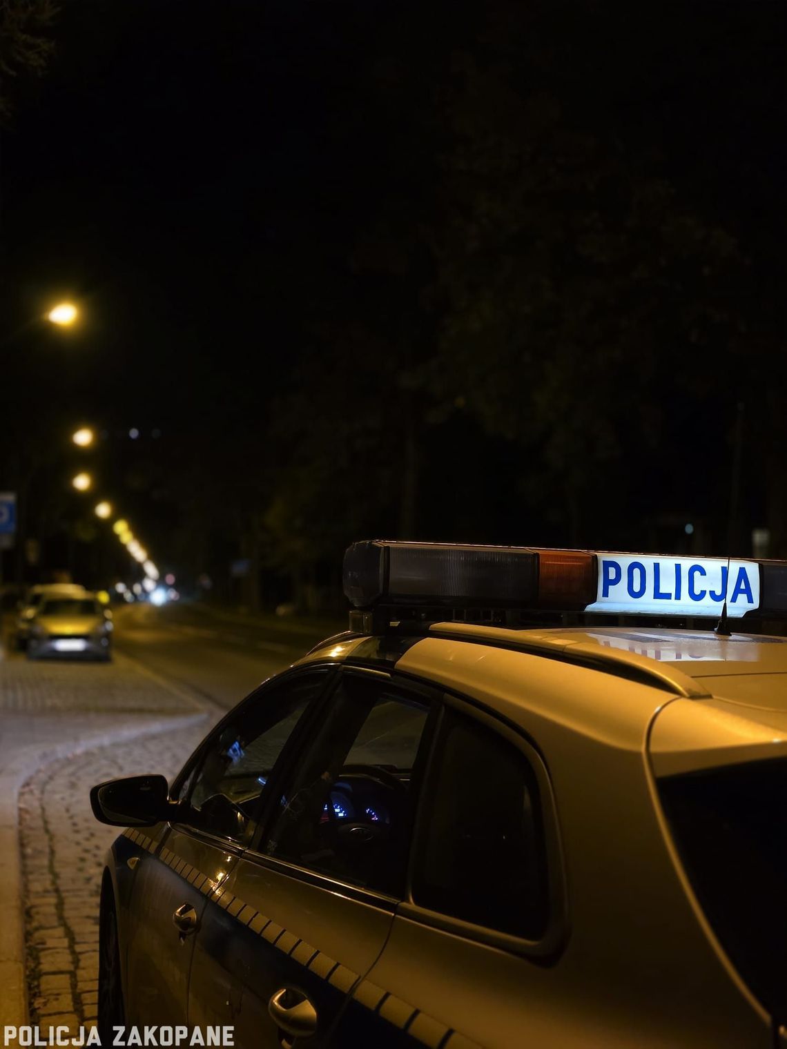 Tragiczny wypadek na prywatnym parkingu w Zakopanem. Nie żyje 6-letnie dziecko Tragiczny wypadek na prywatnym parkingu w Zakopanem. Nie żyje 6-letnie dziecko